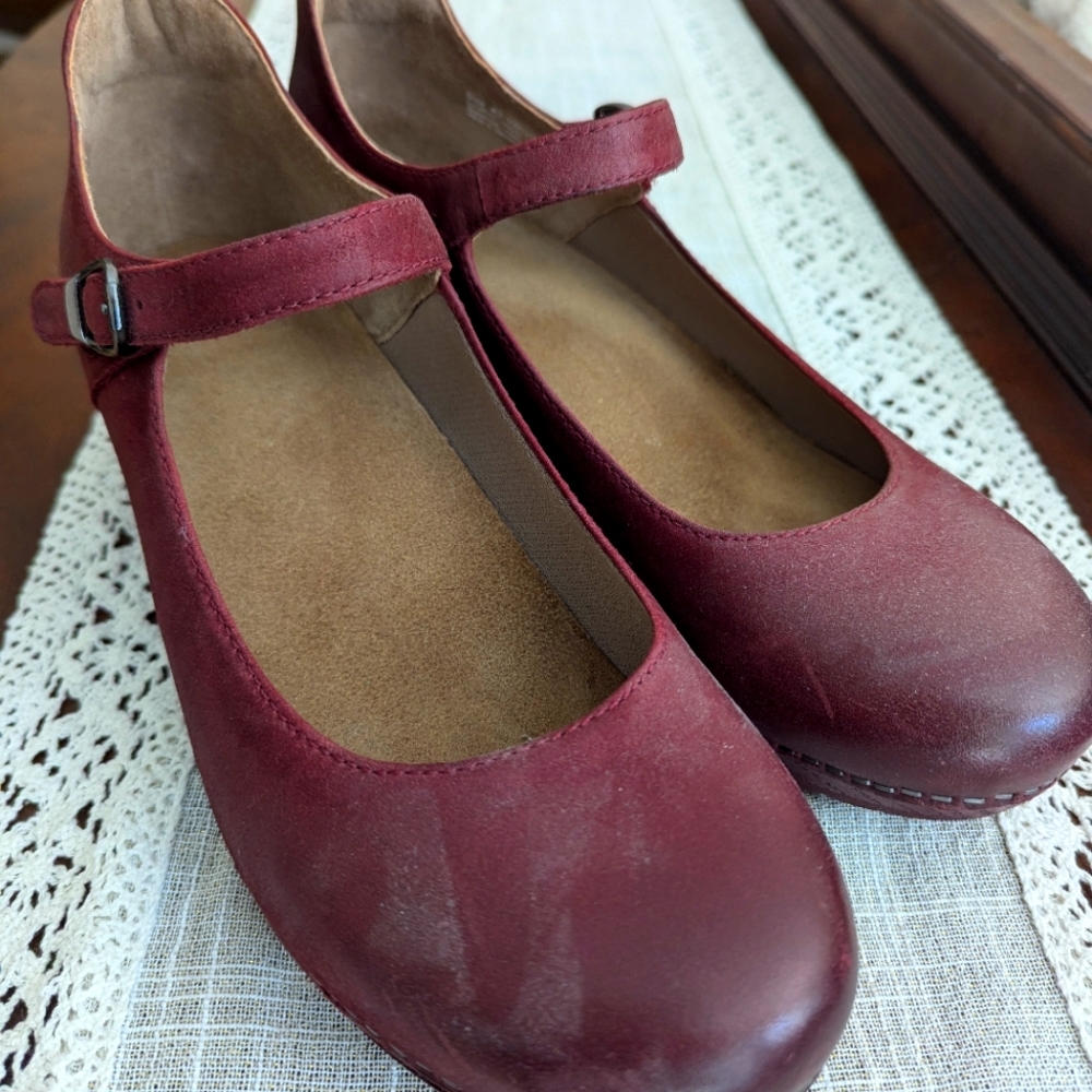 Dansko mary janes 42